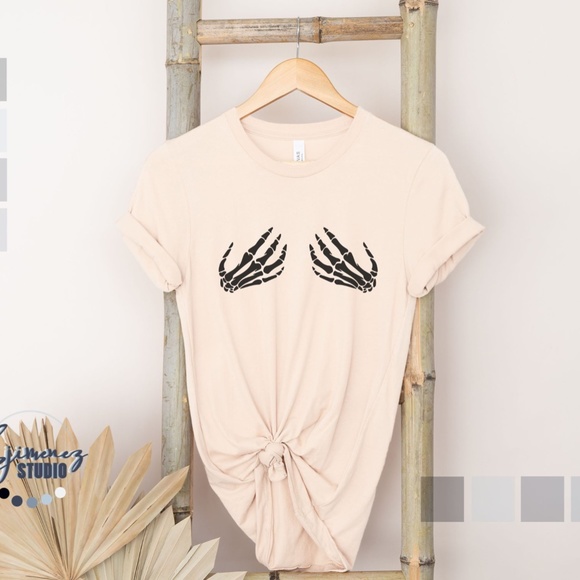 Casual Tshirt, Custom Vinyl Design, Cotton Casual Tshirt, Made to order Tshirt - Picture 2 of 4